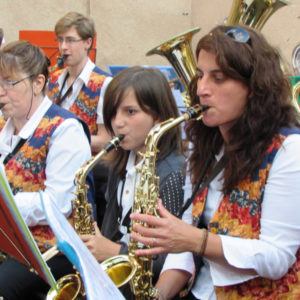 Mère et Fille, au pupitre des saxophones